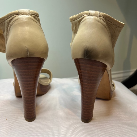 Stuart weitzman heels size 7.5 - Picture 4 of 7